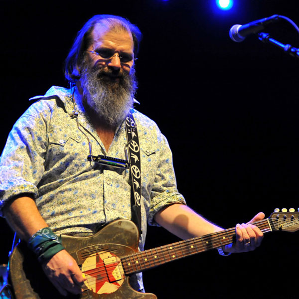 1035x689-126113-steve-earle-1800-1387226098